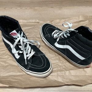 Vans Black and White High-Top Sneakers Men’s 10.5